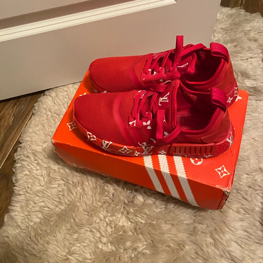 Size 9 Unisex Addidas x LV running shoes